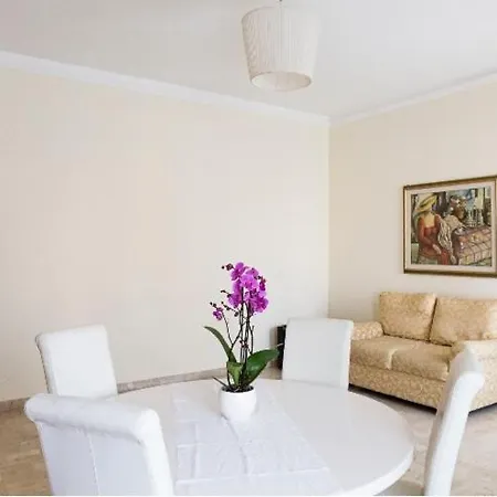 La Madia Bed & Breakfast *